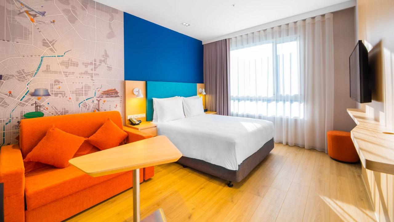 Holiday Inn Express Taichung Fengchia By Ihg מראה חיצוני תמונה