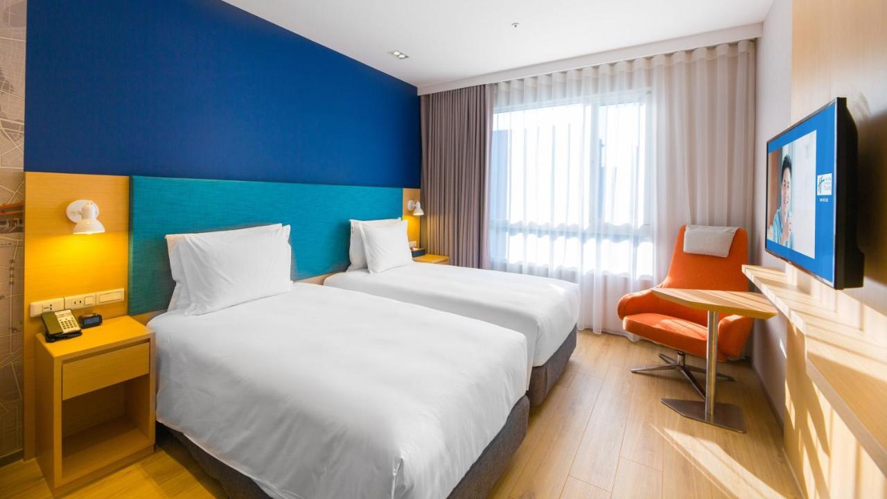 Holiday Inn Express Taichung Fengchia By Ihg מראה חיצוני תמונה