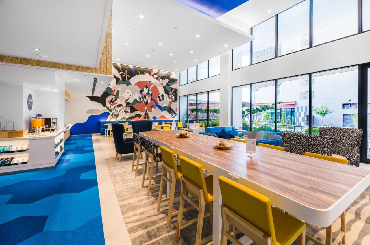 Holiday Inn Express Taichung Fengchia By Ihg מראה חיצוני תמונה