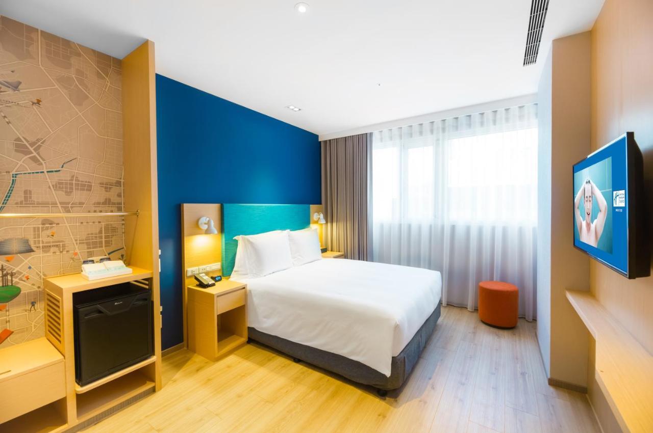 Holiday Inn Express Taichung Fengchia By Ihg מראה חיצוני תמונה